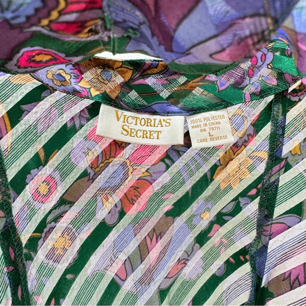 Vintage Victoria’s Secret Floral Lounge/Lingerie Set - Picture 9 of 9